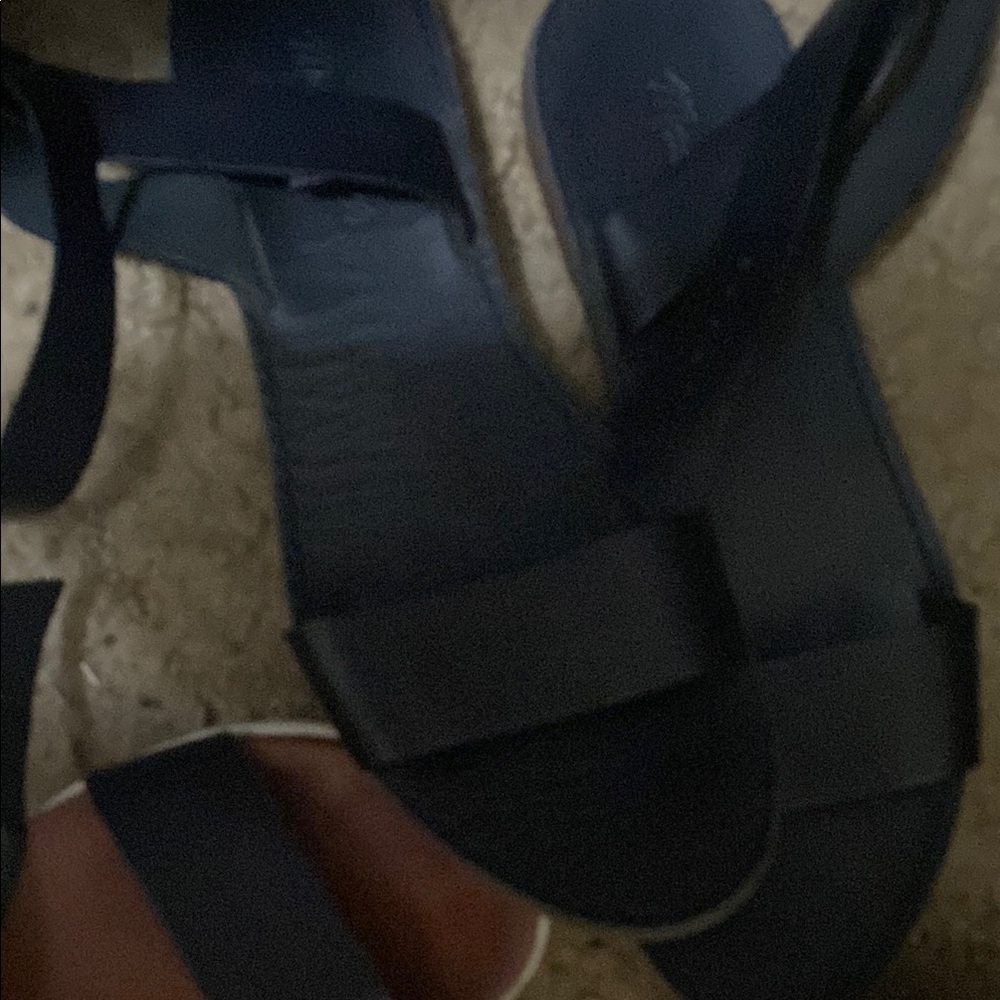Sandal lot - Picture 4 of 6